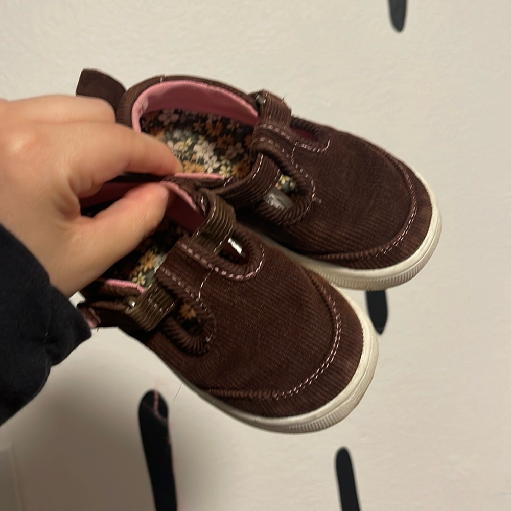 Brown corduroy shoes size 6